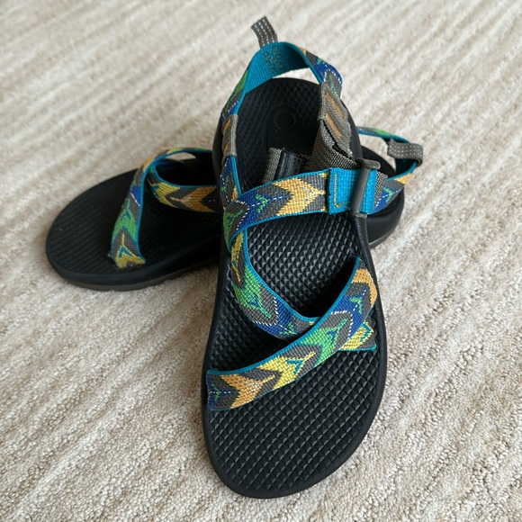 Chaco Z1 Kids Arrowhead Sandals Blue Green Yellow Size 3 - Picture 1 of 16